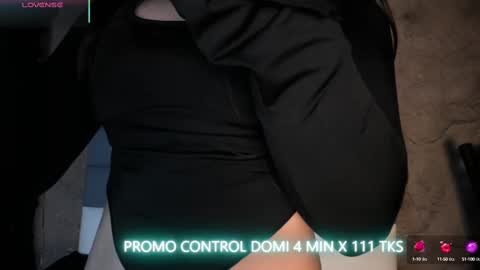 Snapshot of scarlett__fox__ chatting on September 8, 2:27 pm SCARLETT FOX online show from September 8, 2:27 pm