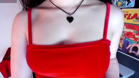 Snapshot of scarlett__fox__ chatting on December 3, 11:10 am SCARLETT FOX online show from December 3, 11:10 am