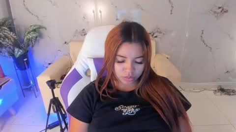 Snapshot of scarlett_enjoy1 chatting on September 30, 3:39 pm scarlett_enjoy1 online show from September 30, 3:39 pm