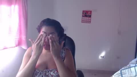 Snapshot of scarlett_liz chatting on February 24, 1:30 pm Scarlett online show from February 24, 1:30 pm