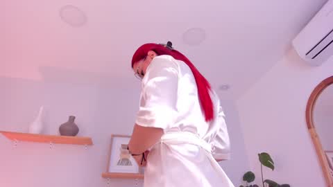 Scarlett Morgan online show from January 15, 6:51 pm