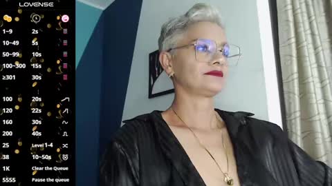 Snapshot of scarlett_paris chatting on March 1, 11:26 pm Scarlett online show from March 1, 11:26 pm