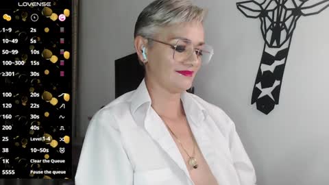Snapshot of scarlett_paris chatting on January 15, 11:51 pm Scarlett online show from January 15, 11:51 pm
