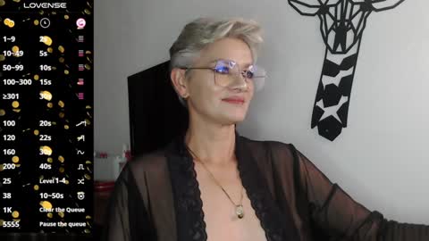 Snapshot of scarlett_paris chatting on January 17, 11:29 pm Scarlett online show from January 17, 11:29 pm