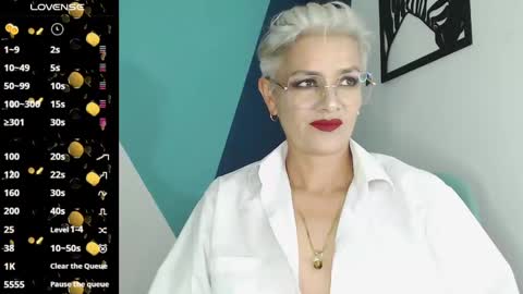 Snapshot of scarlett_paris chatting on February 23, 11:32 pm Scarlett online show from February 23, 11:32 pm