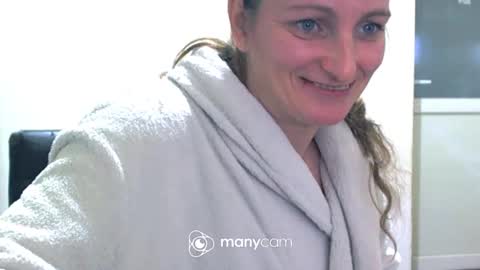 scarlett_queen01 online show from February 15, 6:44 am
