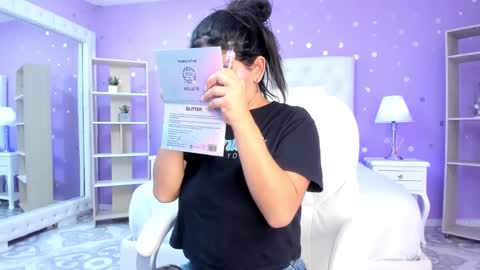 Snapshot of scarlette_15 chatting on September 18, 3:38 am Scarlette online show from September 18, 3:38 am