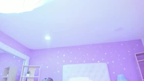 Snapshot of scarlette_15 chatting on October 29, 3:33 am Scarlette online show from October 29, 3:33 am