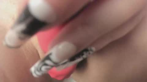 scarlette_js online show from October 25, 7:05 am