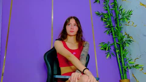 Snapshot of scarlettjones_x chatting on October 6, 8:24 pm Scarlet online show from October 6, 8:24 pm