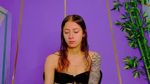 Snapshot of scarlettjones_x chatting on October 27, 7:30 pm Scarlet online show from October 27, 7:30 pm