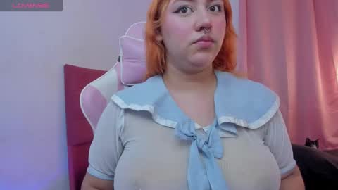 Snapshot of scarlettqueen56 chatting on February 28, 3:37 am chloe online show from February 28, 3:37 am