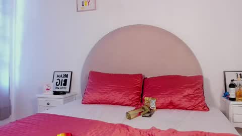 Snapshot of scarletttease_ chatting on September 26, 2:15 pm scarlett online show from September 26, 2:15 pm