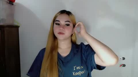 Snapshot of scarletvamp chatting on October 6, 3:45 am scarletvamp online show from October 6, 3:45 am