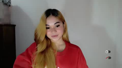 Snapshot of scarletvamp chatting on October 18, 2:36 am scarletvamp online show from October 18, 2:36 am