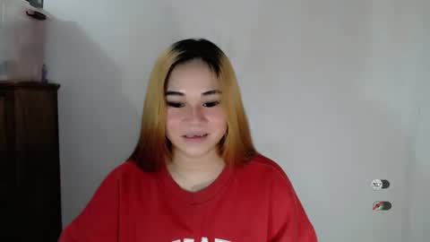 Snapshot of scarletvamp chatting on October 29, 12:48 am scarletvamp online show from October 29, 12:48 am