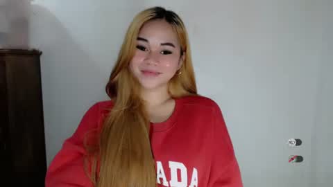 Snapshot of scarletvamp chatting on September 18, 11:58 pm scarletvamp online show from September 18, 11:58 pm