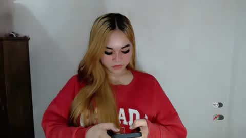 Snapshot of scarletvamp chatting on September 23, 5:22 pm scarletvamp online show from September 23, 5:22 pm