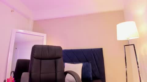 scarlycastelo online show from September 11, 2:17 pm