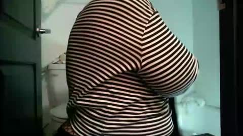 Danni online show from November 25, 4:09 pm