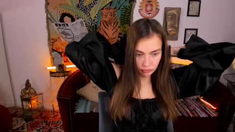 Sea Jorji online show from November 8, 1:05 pm