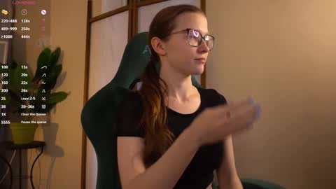 Brenda online show from October 13, 5:43 am