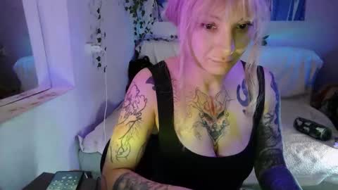 secret_bloom online show from January 7, 8:01 pm