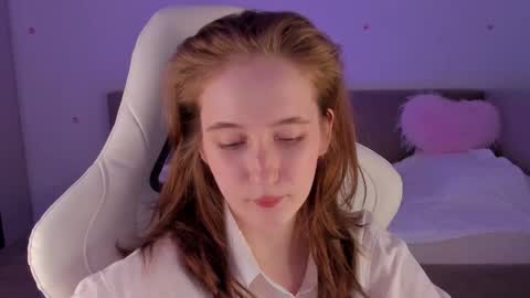 Elly online show from October 30, 11:33 am