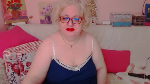 Alice online show from September 15, 7:43 pm