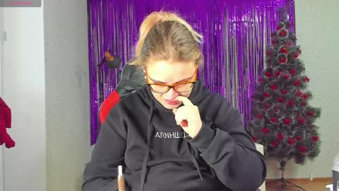 seductive_she_wolf online show from December 18, 11:56 am