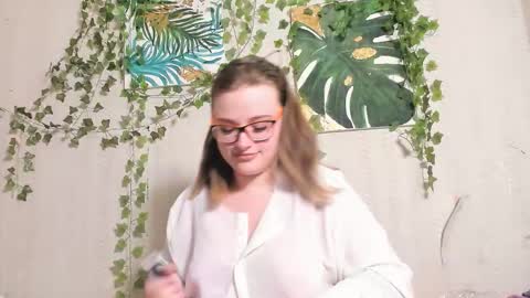 Snapshot of seductive_she_wolf chatting on September 26, 8:06 pm seductive_she_wolf online show from September 26, 8:06 pm