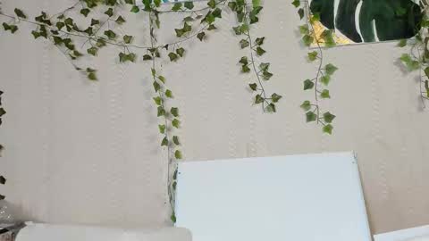 Snapshot of seductive_she_wolf chatting on October 6, 3:23 am seductive_she_wolf online show from October 6, 3:23 am