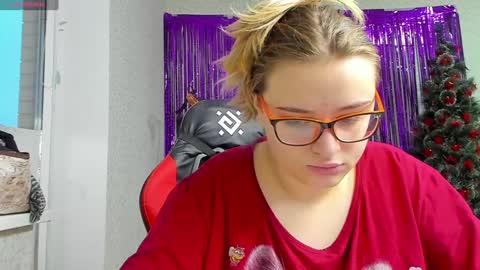 seductive_she_wolf online show from December 23, 7:06 am