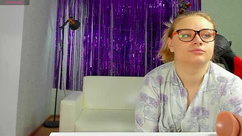 seductive_she_wolf online show from December 15, 5:56 am