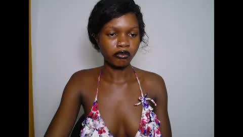 seductive_sugar247 online show from May 4, 2:59 am