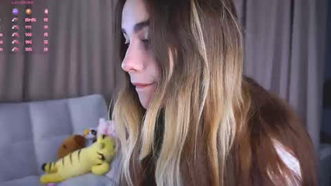 Snapshot of seeeyoubaby chatting on September 29, 4:45 pm Slavia online show from September 29, 4:45 pm