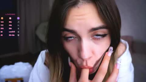 Snapshot of seeeyoubaby chatting on September 19, 5:23 pm Slavia online show from September 19, 5:23 pm