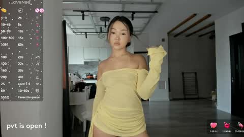 Akira Youri online show from May 27, 5:15 am