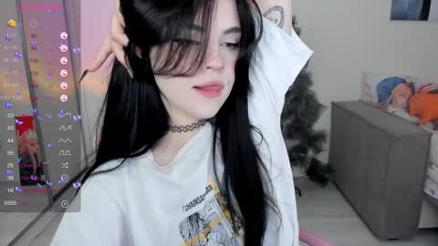 Snapshot of selena___cute chatting on December 30, 5:26 am Selena online show from December 30, 5:26 am