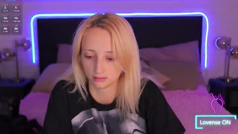 Selena Lily online show from September 20, 12:25 pm