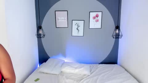 Selena online show from October 20, 12:30 pm