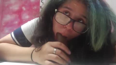 Selena Priscilla Blair Montenegro online show from January 4, 4:44 am