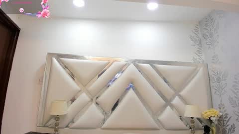 Selena reyess online show from January 10, 7:07 pm