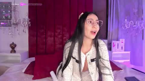 Selenee online show from November 12, 3:43 pm