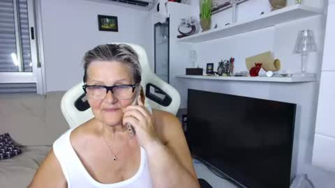 Selenna online show from July 2, 5:19 pm