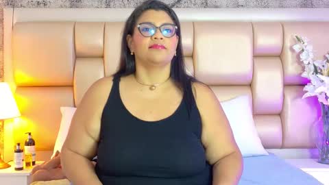 Selenna Cooper online show from February 16, 11:43 am