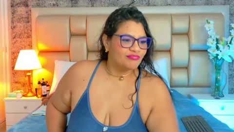 Selenna Cooper online show from March 18, 11:59 am