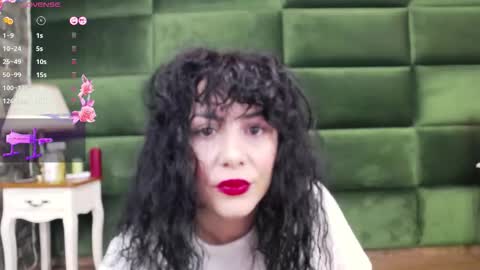 Selen online show from October 11, 7:05 pm