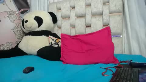 Anne online show from April 15, 5:24 pm