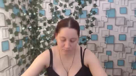 Snapshot of sellavix chatting on January 24, 11:23 pm Sellavix online show from January 24, 11:23 pm
